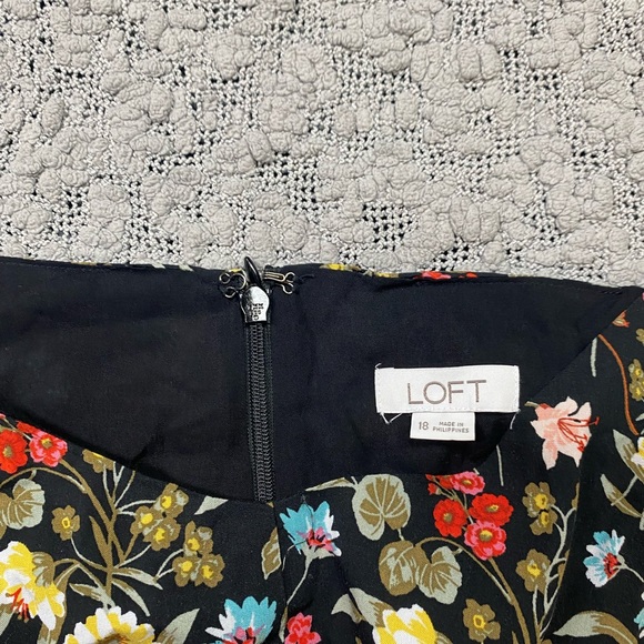 Loft Floral Sleeveless Jumpsuit - Picture 10 of 11